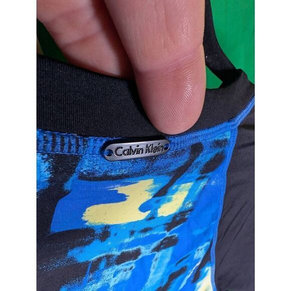 NWT Calvin Klein Partial Zip Printed Rash Guard Women's Large - Picture 7 of 9